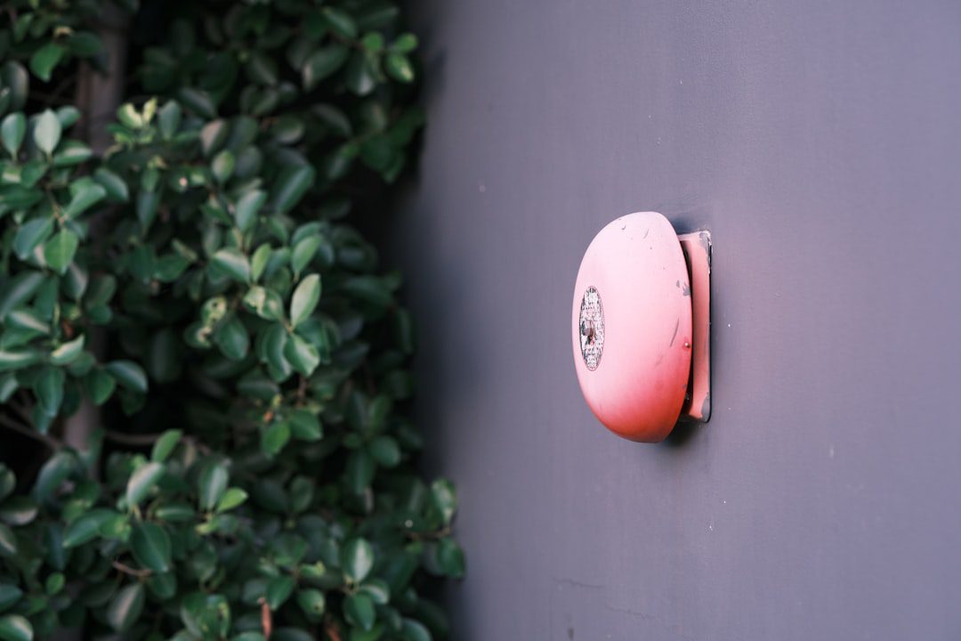 Comment installer soi-même une alarme maison pas cher ?