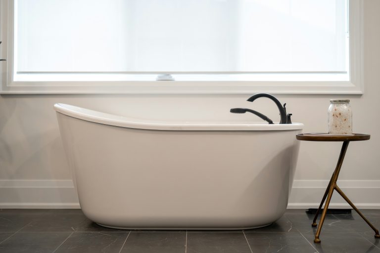 8 solutions créatives pour nettoyer sa baignoire